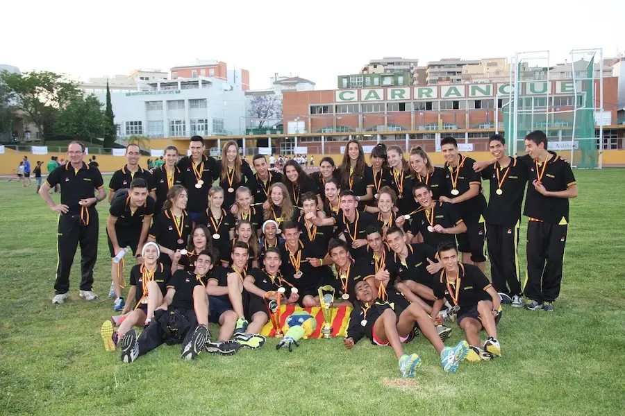 iker gomez relevos masculinos